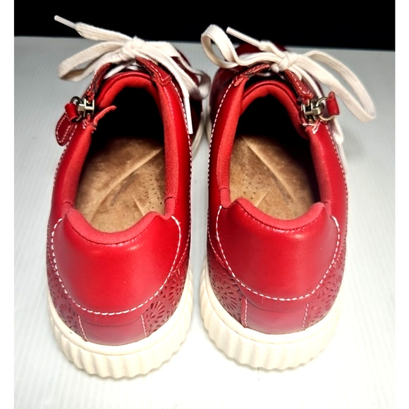Clarks Caroline Rio Sneakers Women's 8.5 Red Leather - Picture 4 of 7
